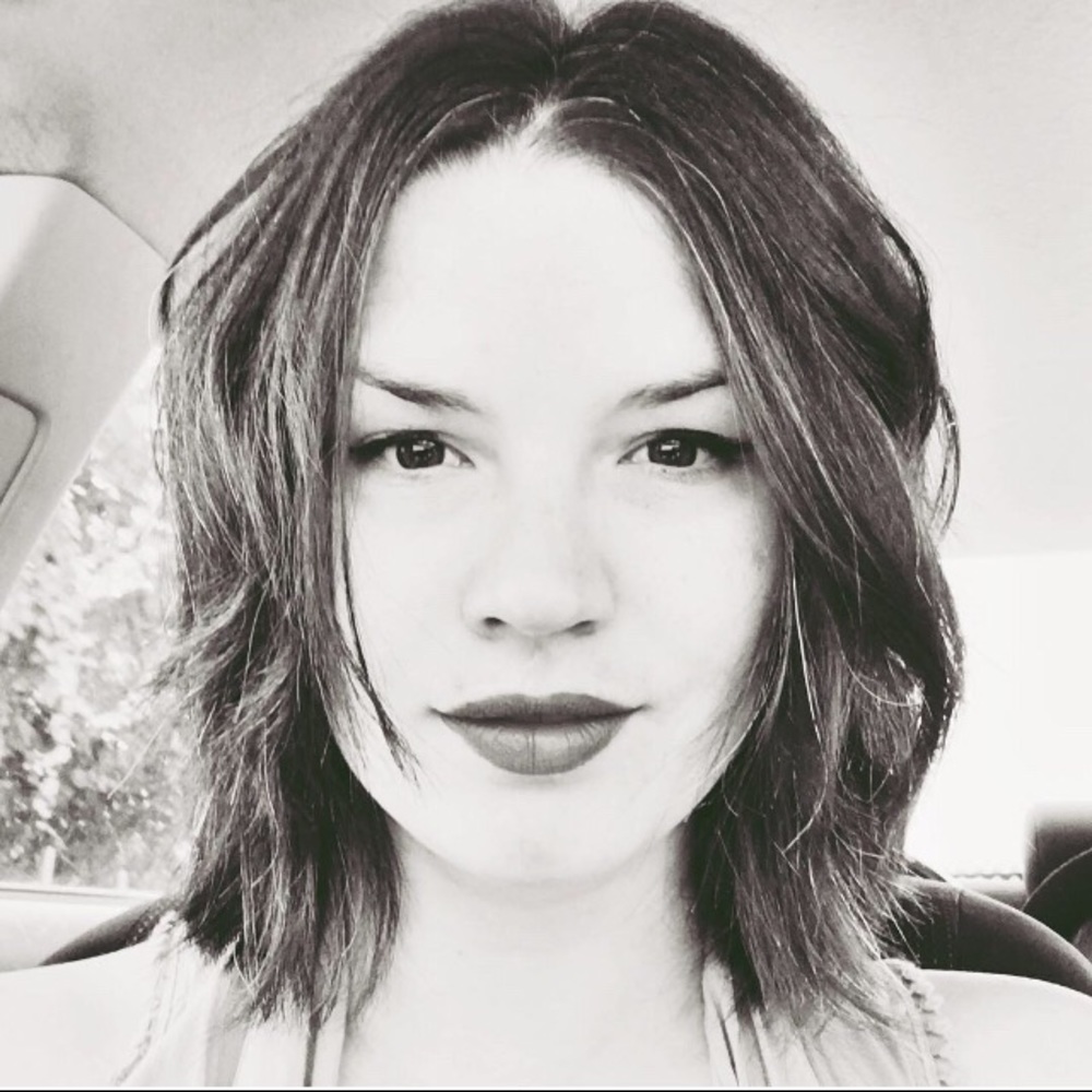 Meet your posher, Summer!
